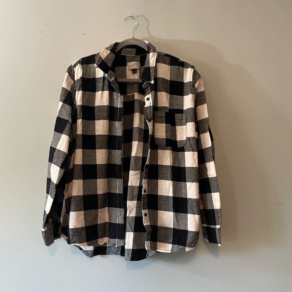 Universal Thread Monochrome Checkered Flannel Shi… - image 2
